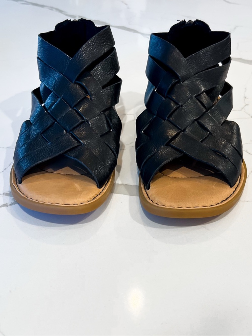 Born Iwa Black Leather Woven Buckle Sandals Womens Sz 7 M - Picture 7 of 16